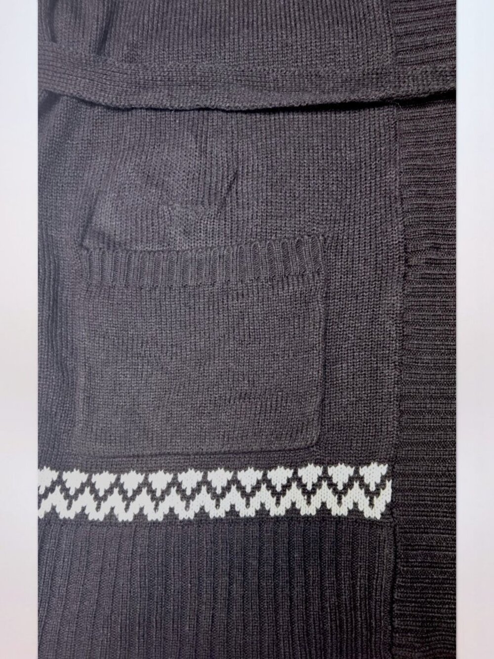 Torrid Fair Isle Snowflake Pattern Black Belted Wrap Cardigan (Size 4X) - Picture 6 of 7